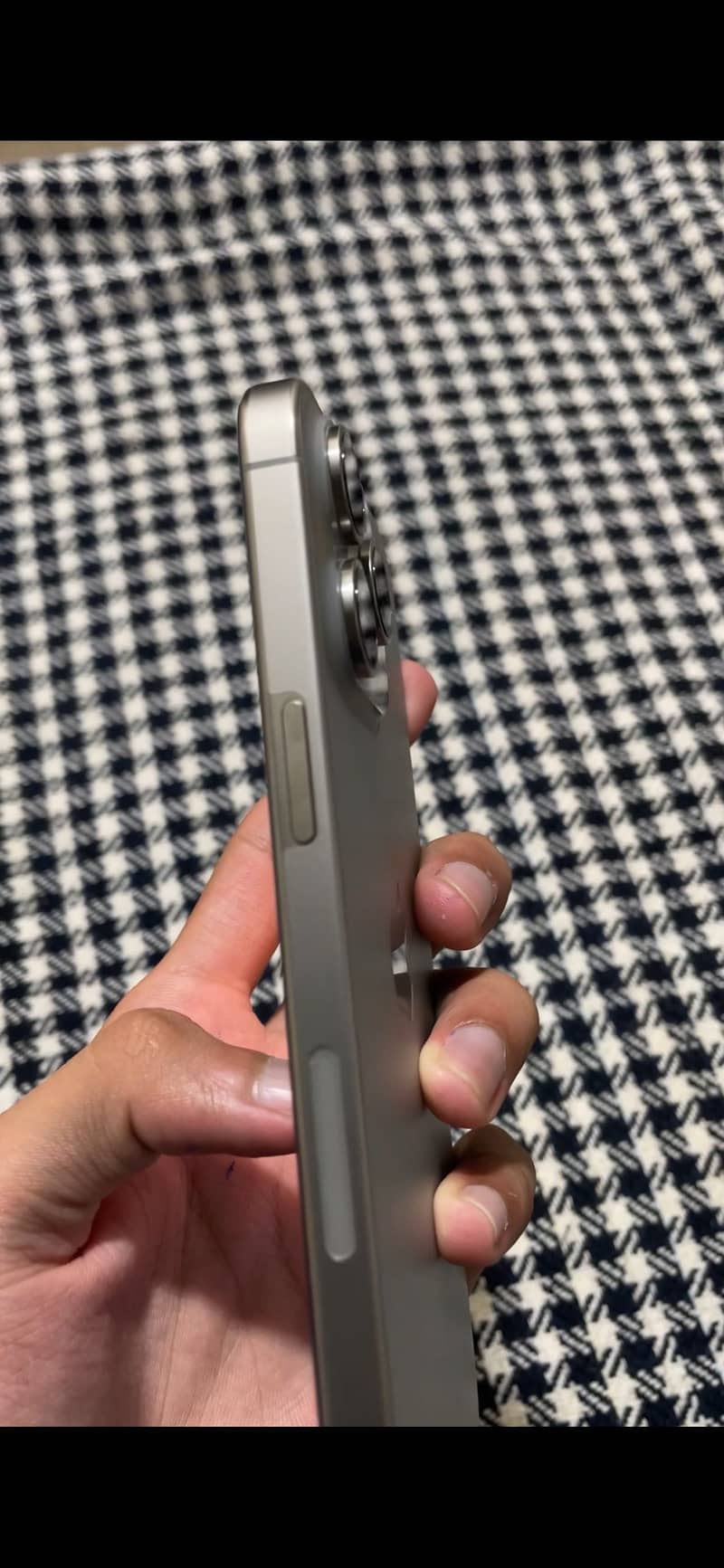 Apple iPhone 15 Pro Max 1
