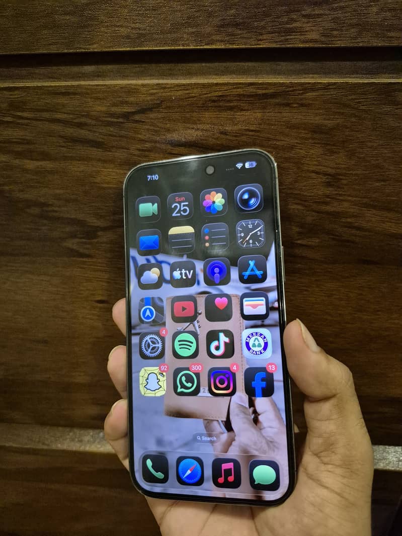 Apple iPhone 14 Pro Max 0