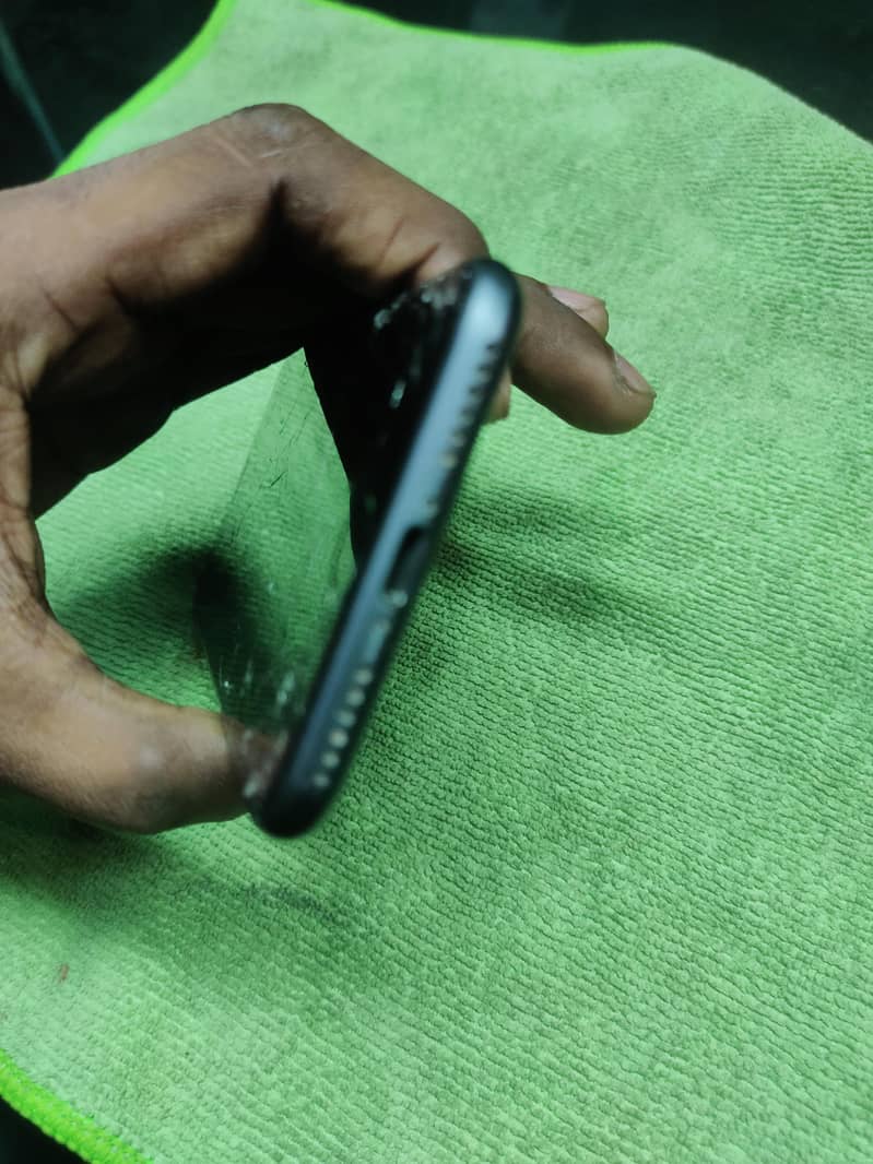 Apple iPhone 8 2