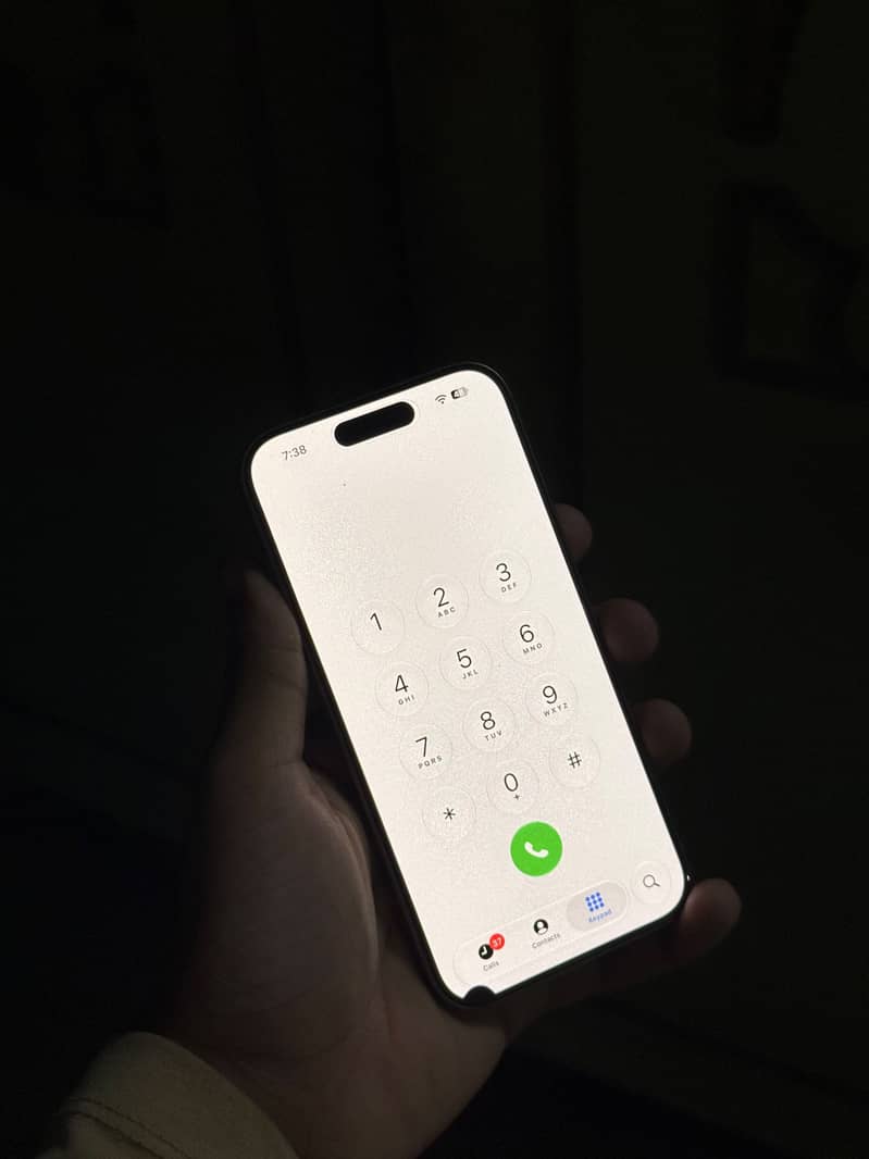 Apple iPhone 15 Pro 3
