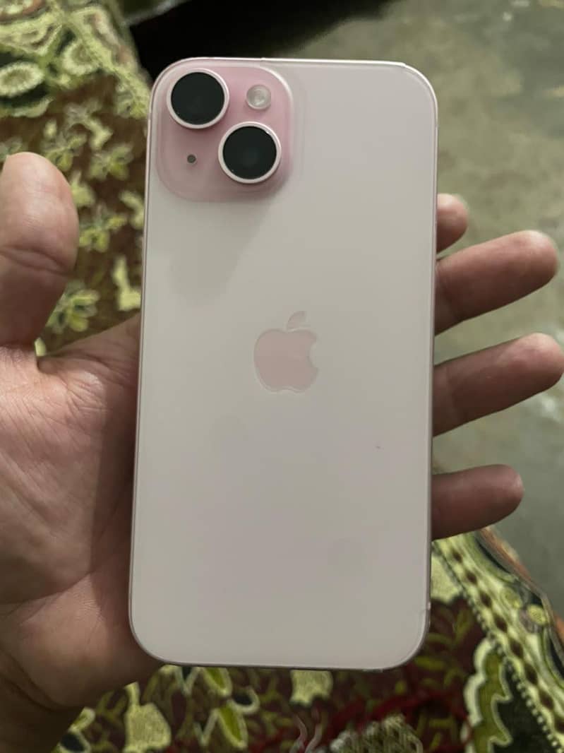 Apple iPhone 15 2