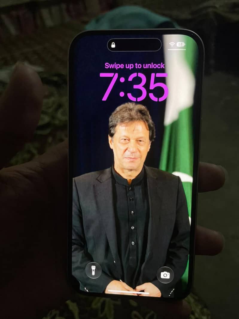 Apple iPhone 15 3