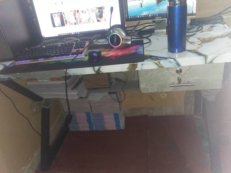 gaming table 0