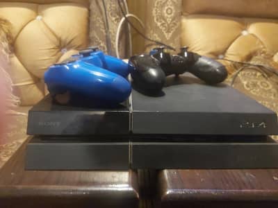 Play station 4 (ps4) FOR SALE