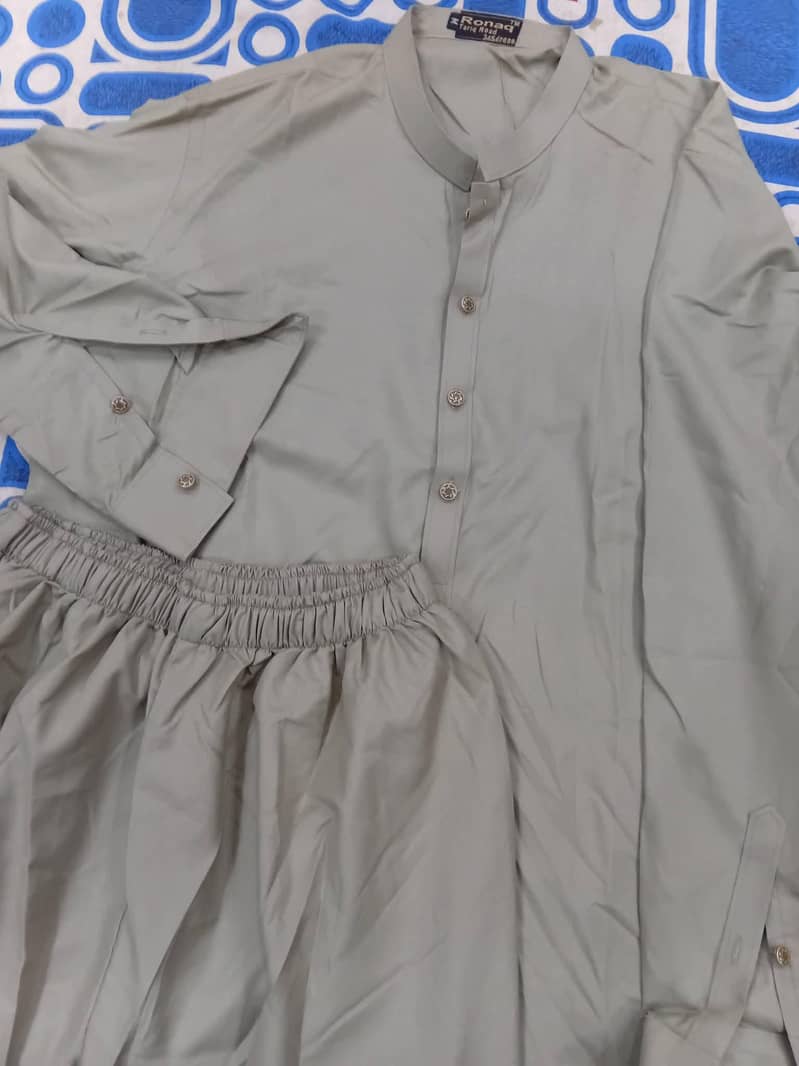 Suit medium size 3