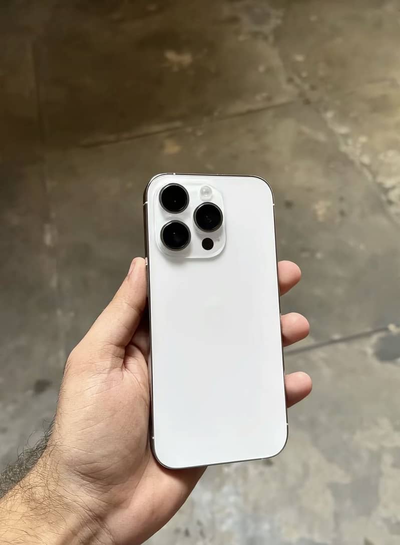 iPhone 14 Pro 0