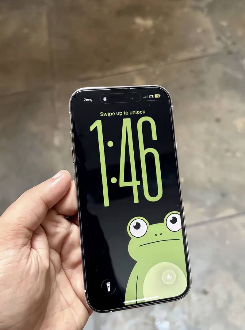 iPhone 14 Pro 2
