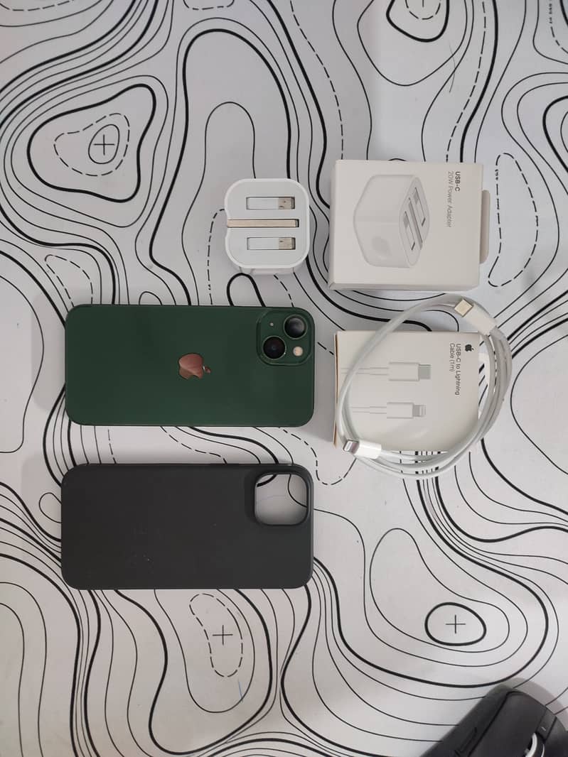 Apple iPhone 13 2
