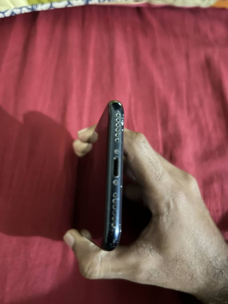 Apple iPhone SE 2022 3rd 3