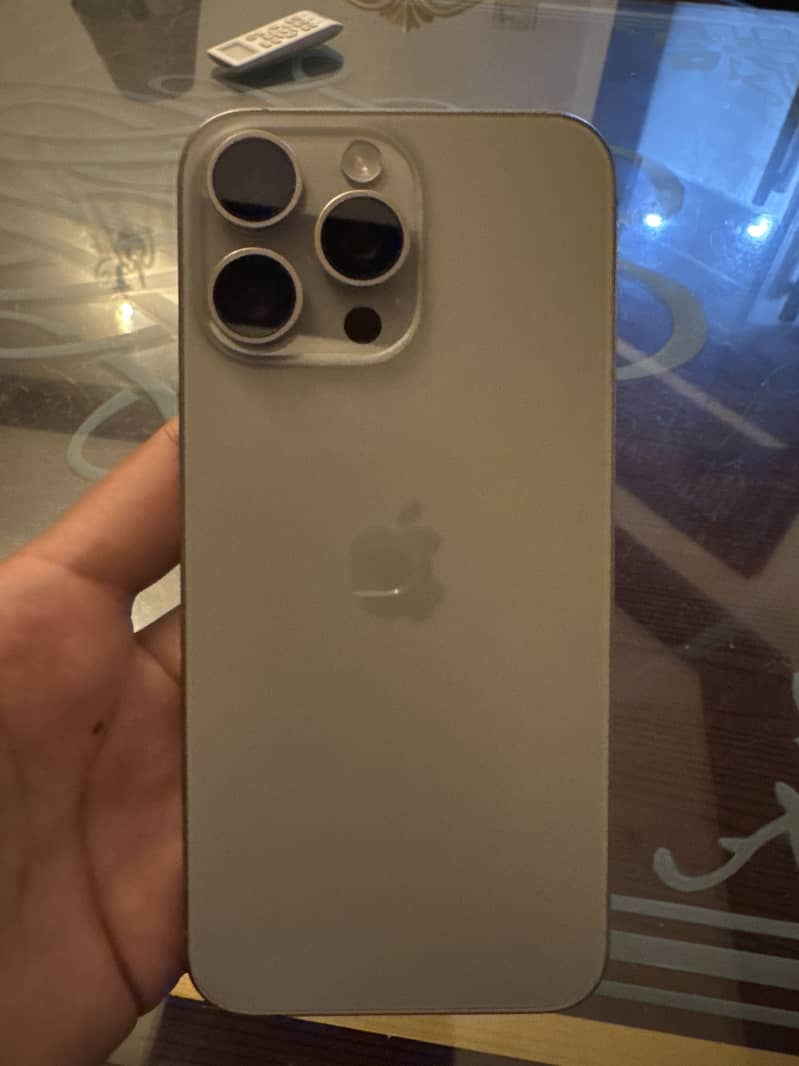 iPhone 15 Pro Max 0
