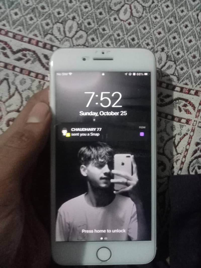Apple iPhone 7 Plus 1