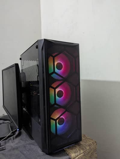 i5 4590 | MSI H81M-P33 Mobo | Corsair 450w psu | AA tiger raider case