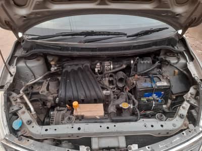 Nissan Tiida 2007