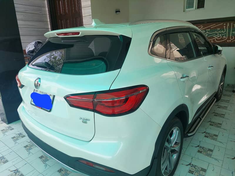 MG HS 2021 2