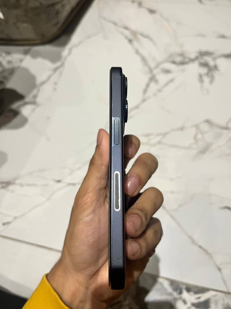 Apple iPhone 15 Pro 1