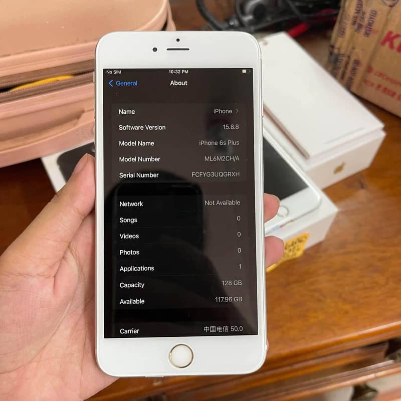 Apple iPhone 6S Plus 2