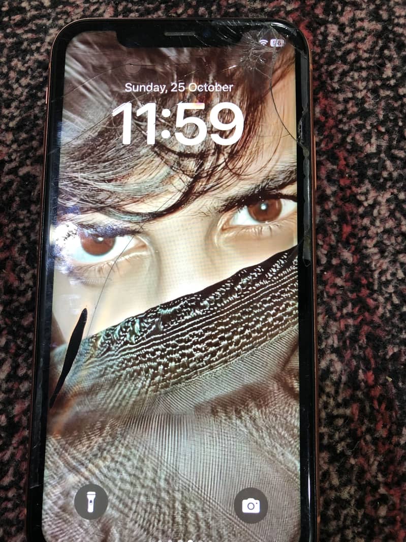 Apple iPhone XR 7