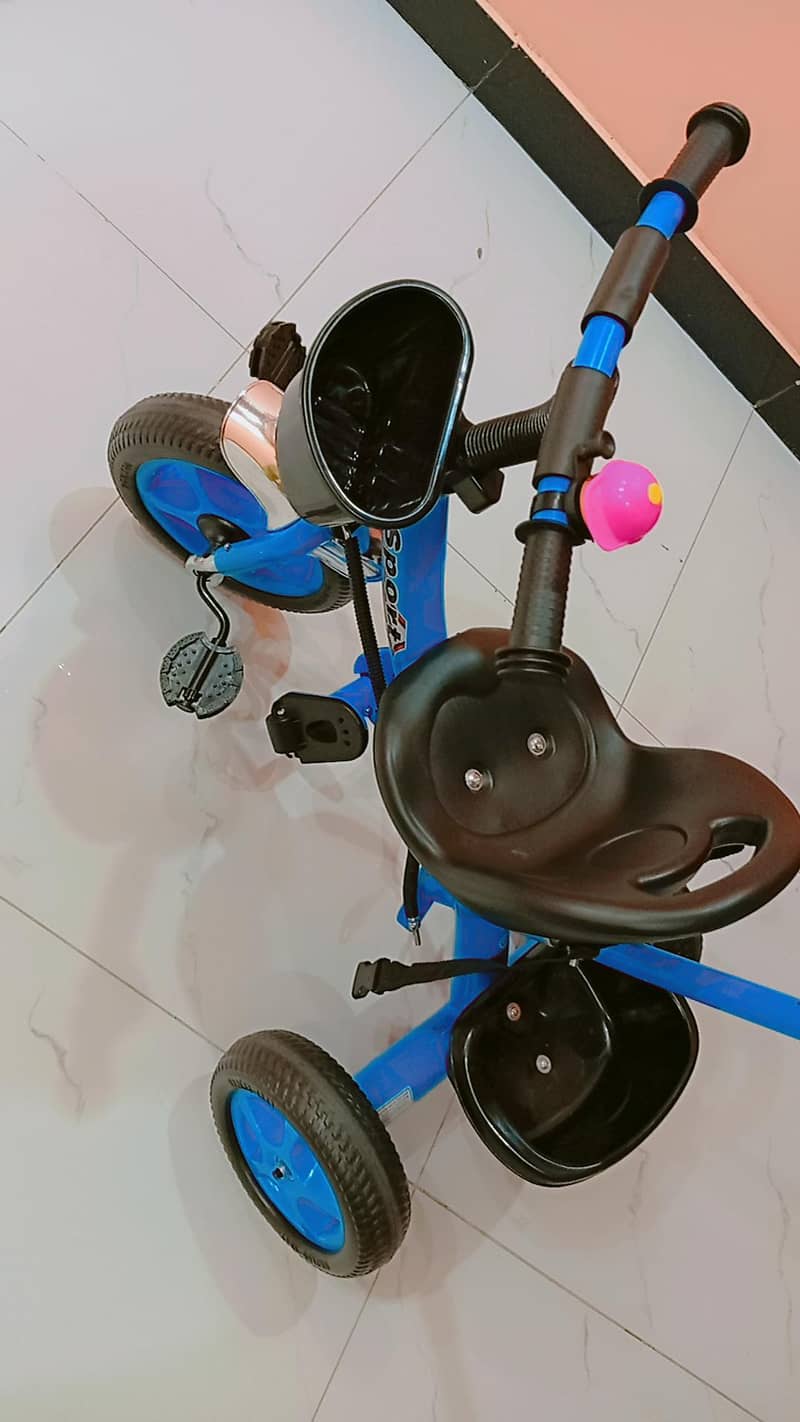 3 wheel cycle available 0