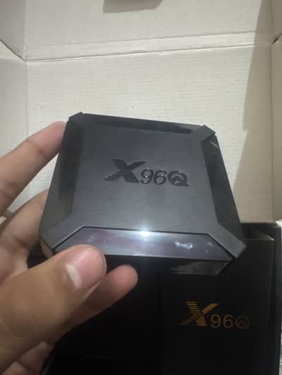 Android tv box with hdmi cable and power adapter