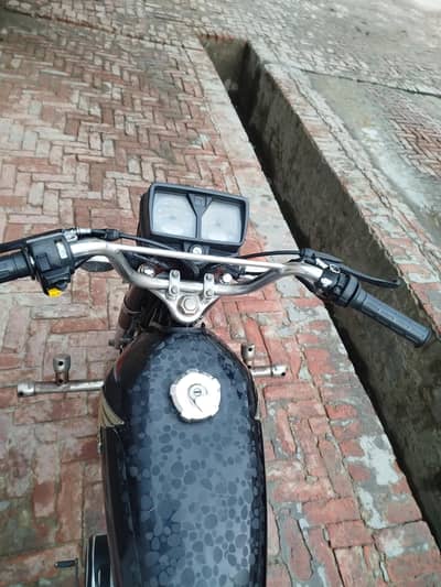 honda 125 black