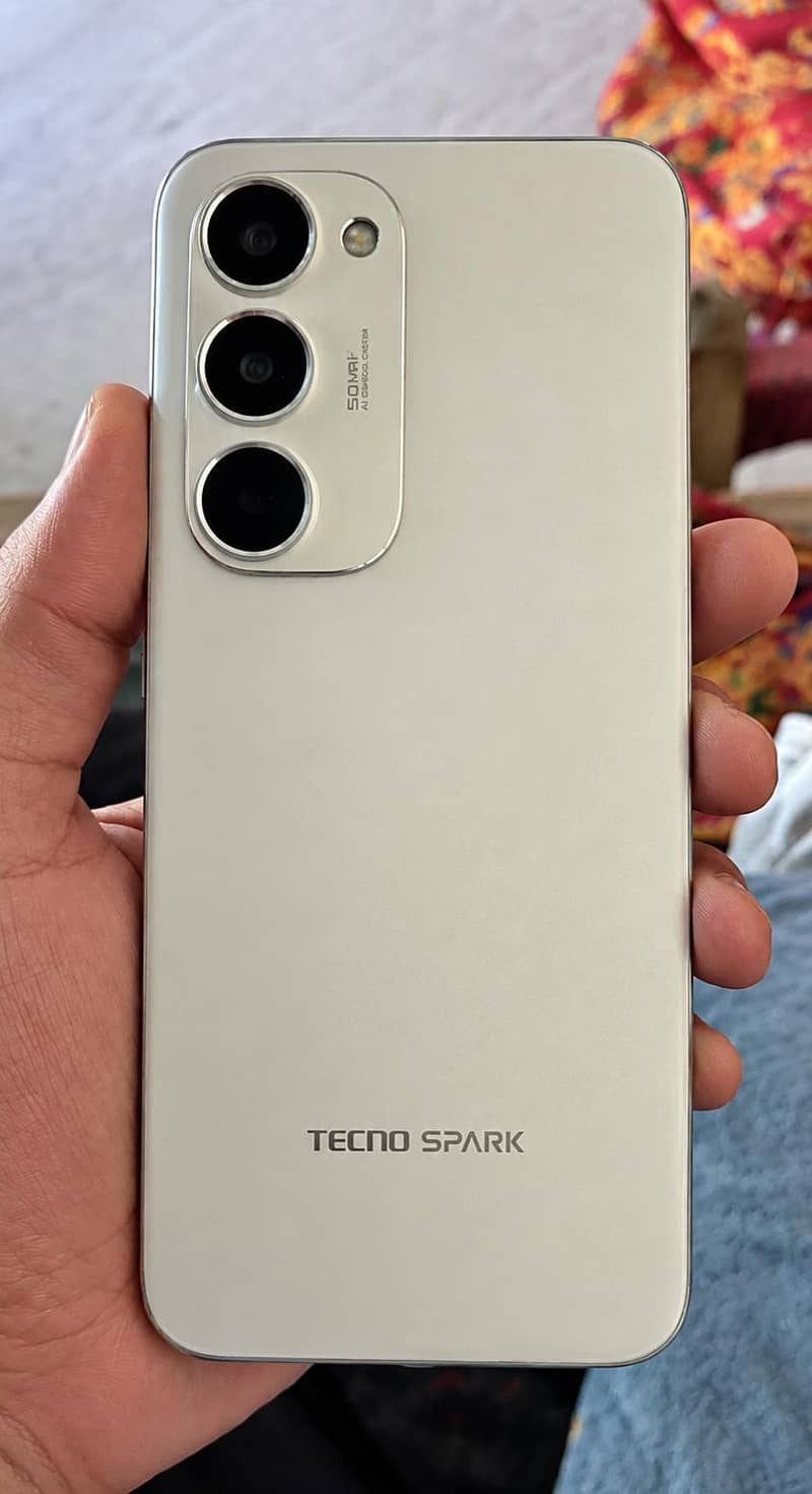 Tecno Spark 40 Pro Plus 0