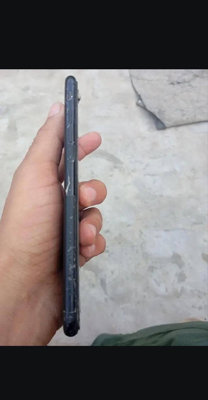 Apple iPhone 7 Plus 4