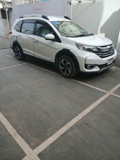 Honda BR-V i-VTEC S 2022 | Taffeta White | Karachi Registered