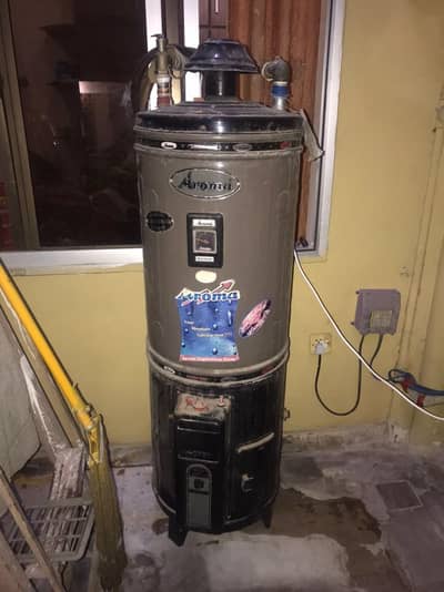 geyser water heater one year use like new