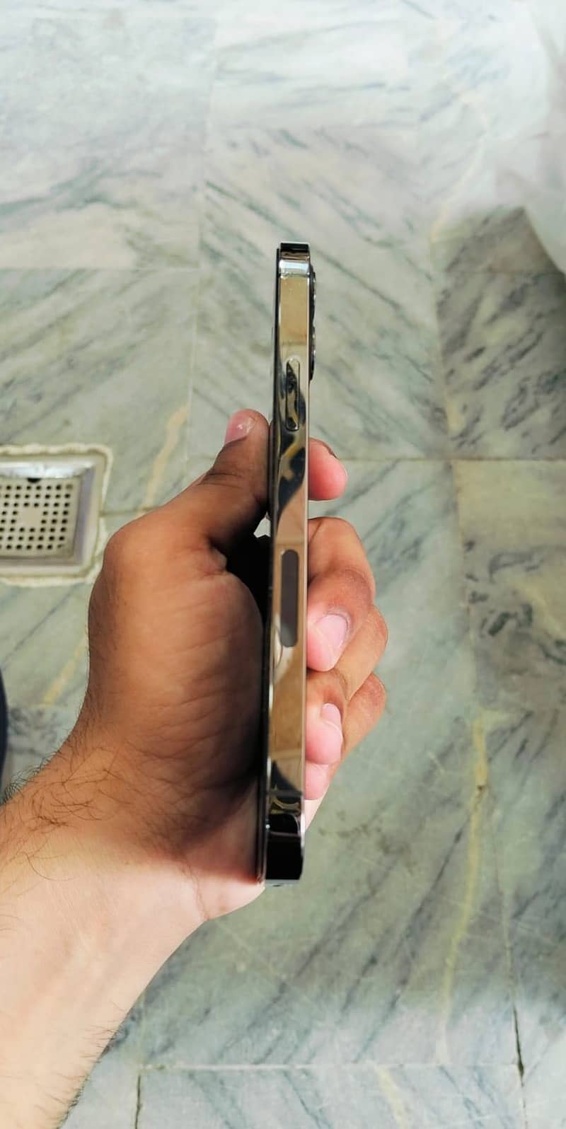 Apple iPhone 12 Pro 2