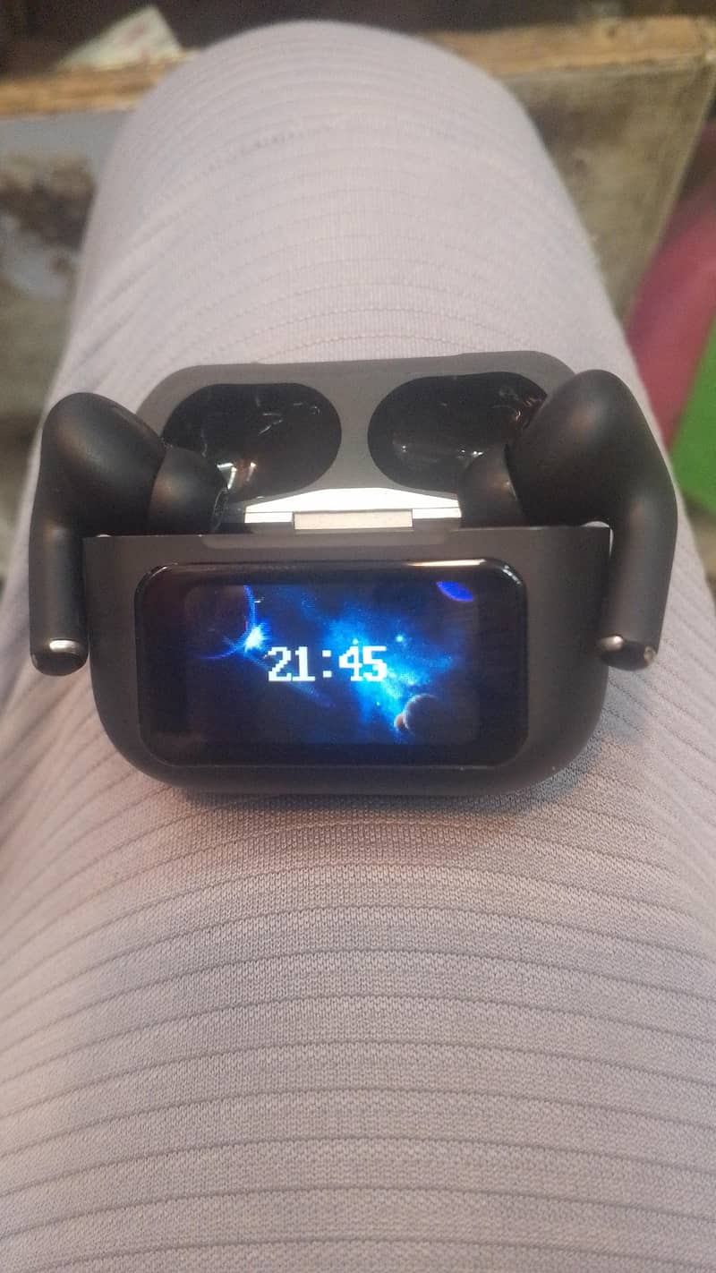 Earbuds 4
