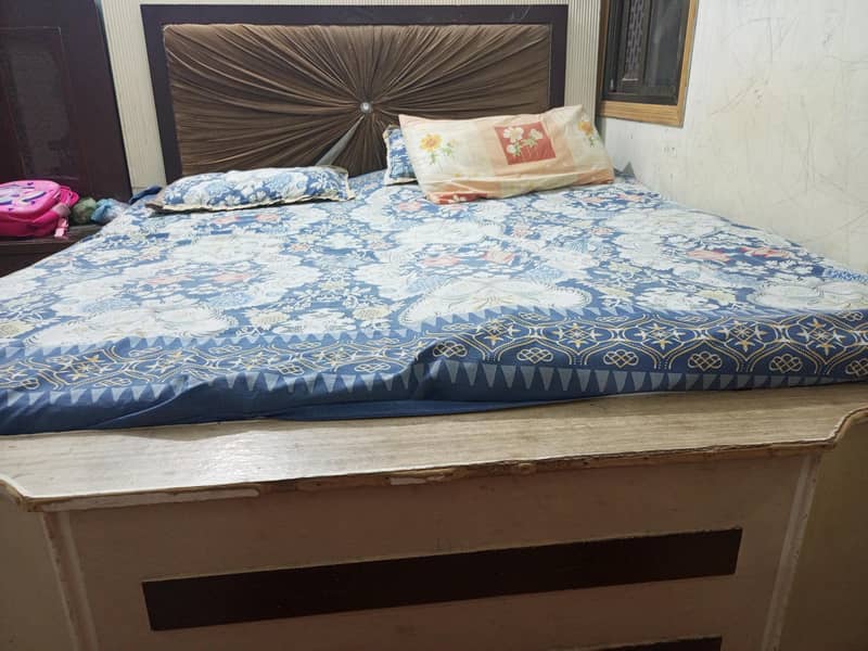 double bed 0