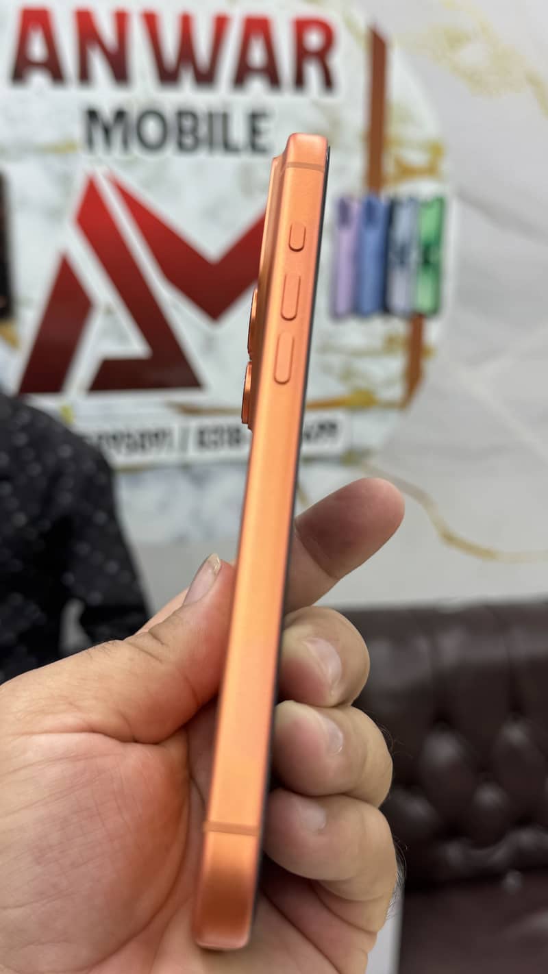 Apple iPhone 17 Pro Max 2