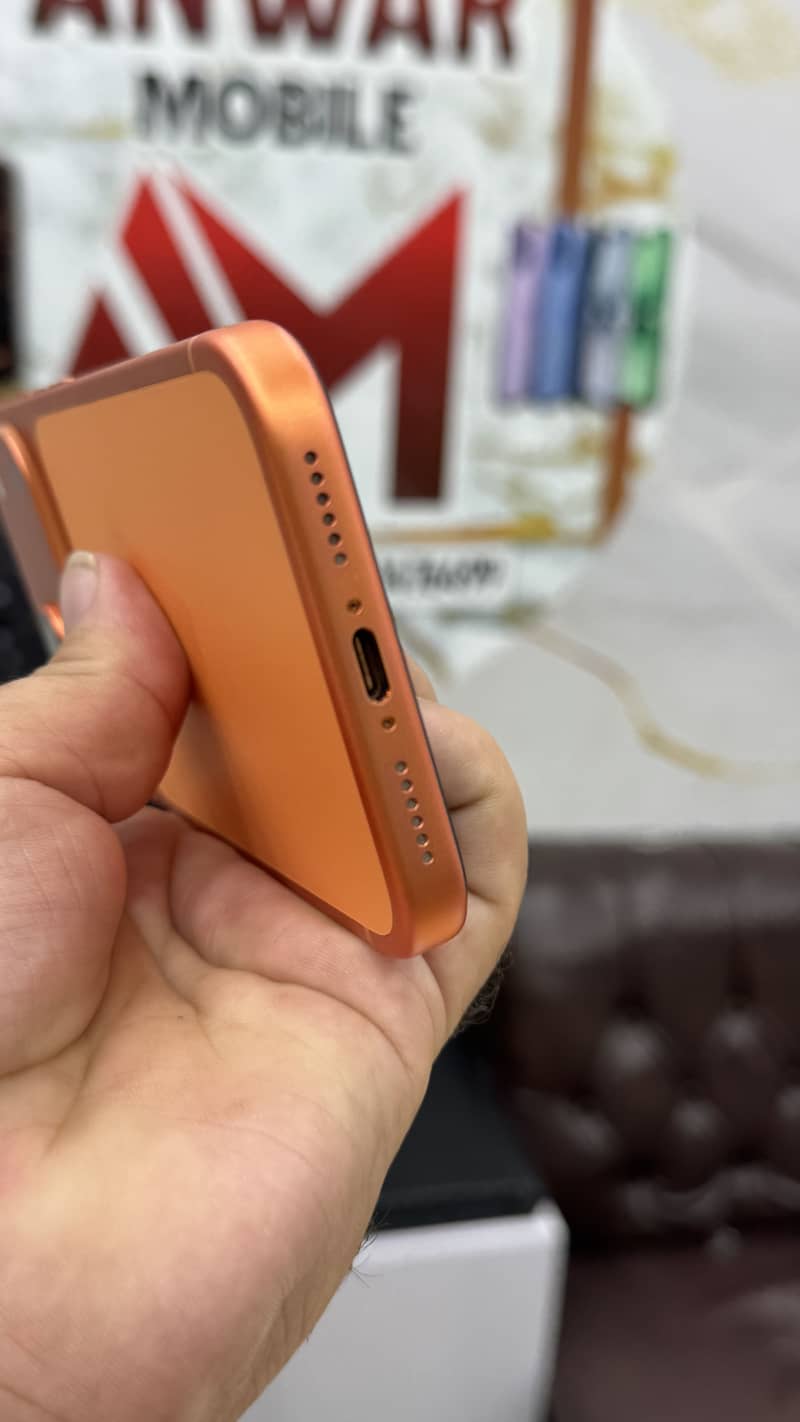 Apple iPhone 17 Pro Max 3