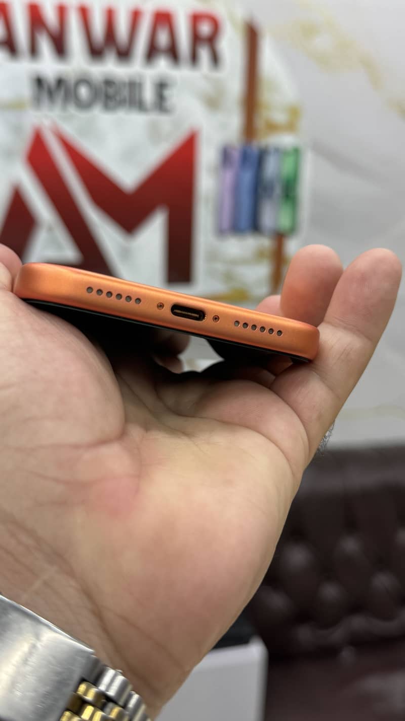 Apple iPhone 17 Pro Max 5