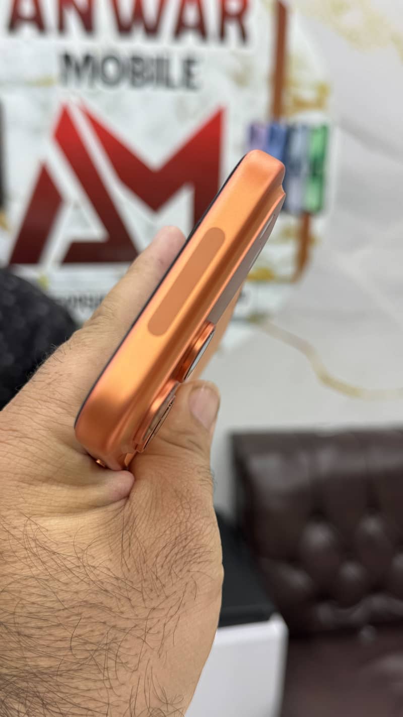 Apple iPhone 17 Pro Max 6