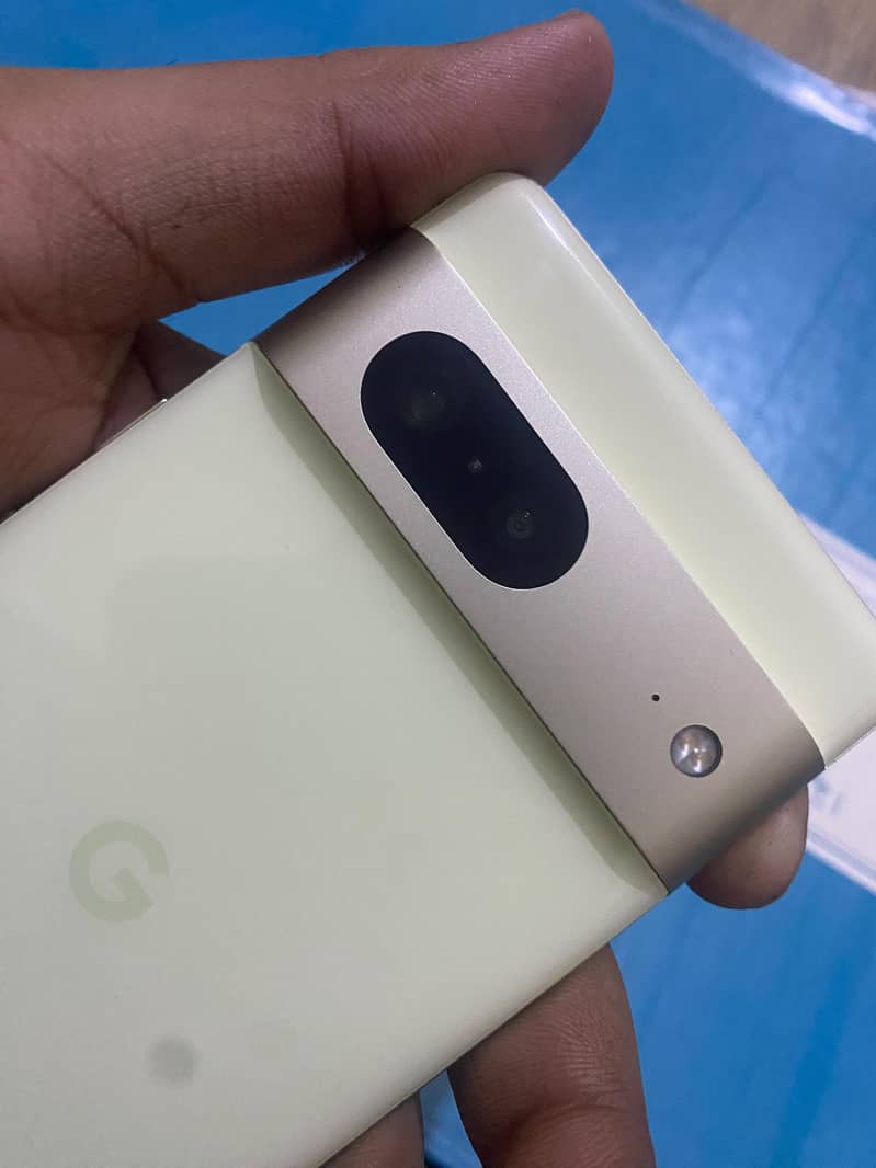 Google Pixel 7 3