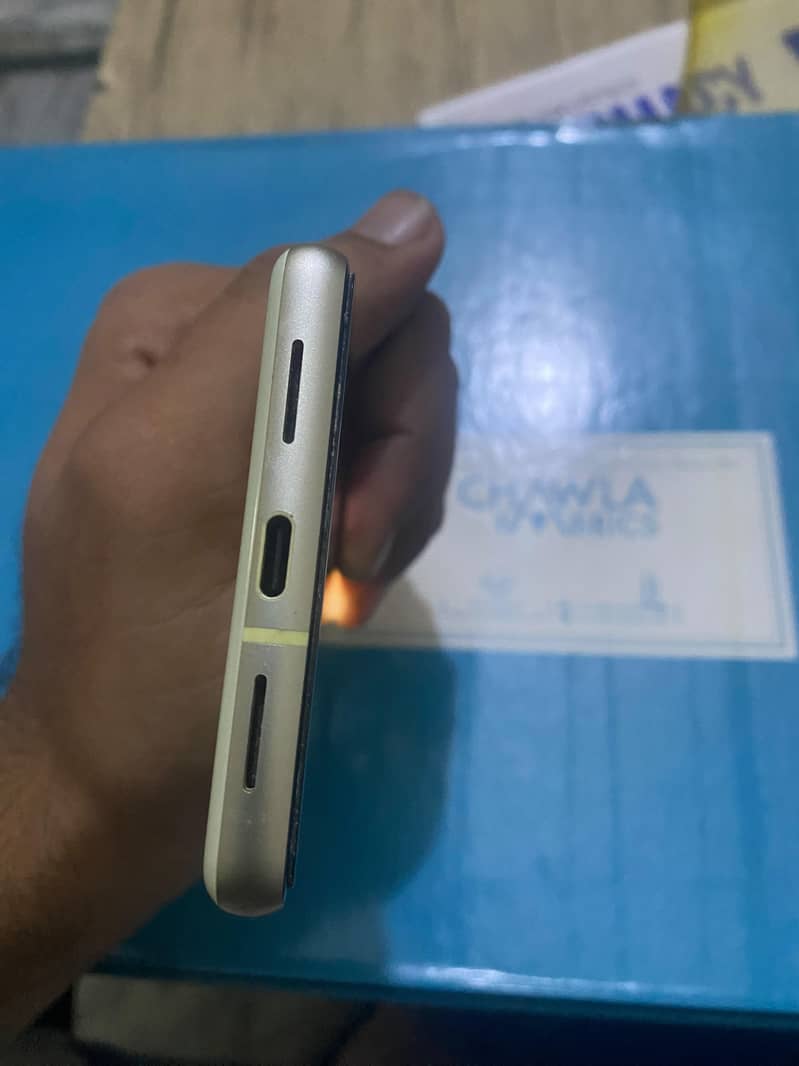 Google Pixel 7 5