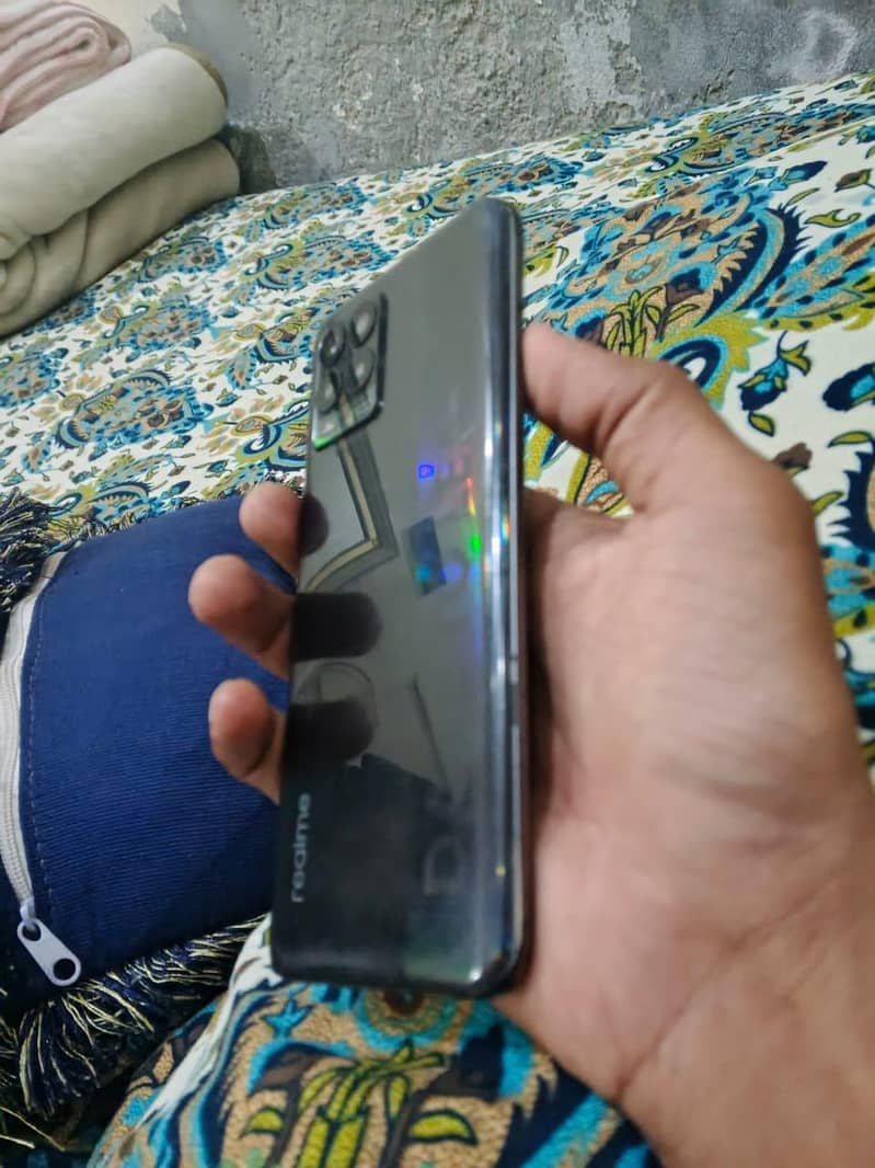 Realme 8 read Ad first 3