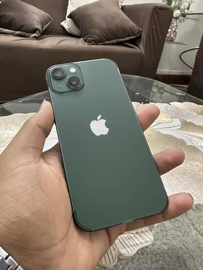 Apple iPhone 13