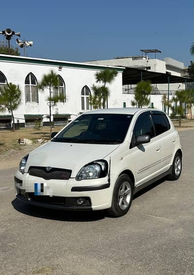 Toyota Vitz 2003