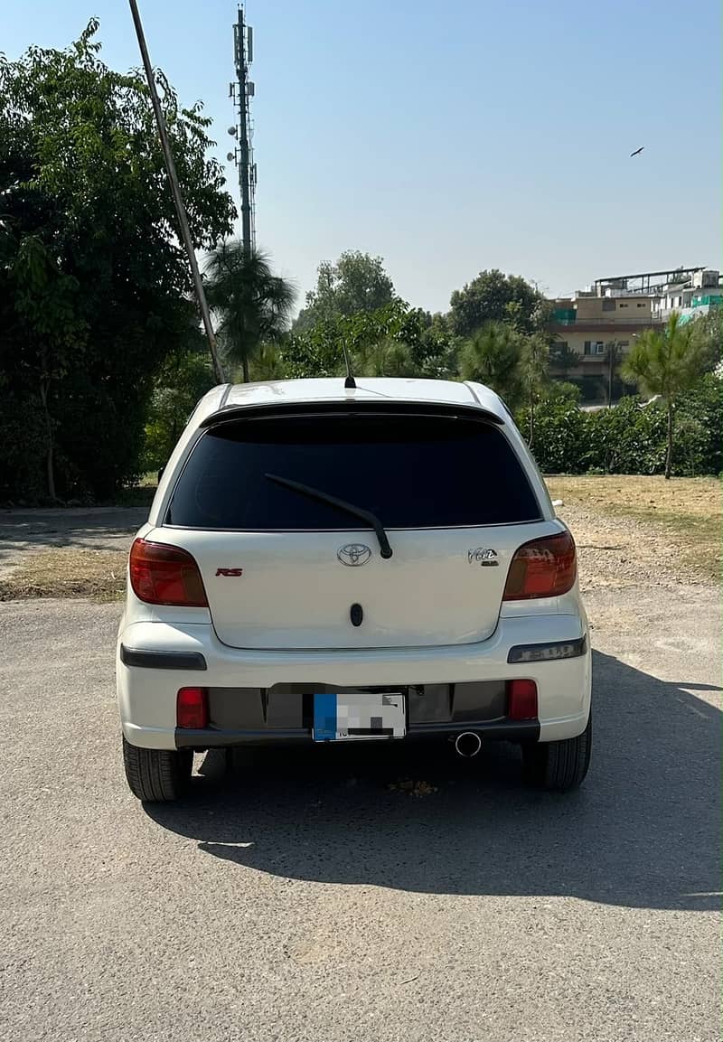 Toyota Vitz 2003 6