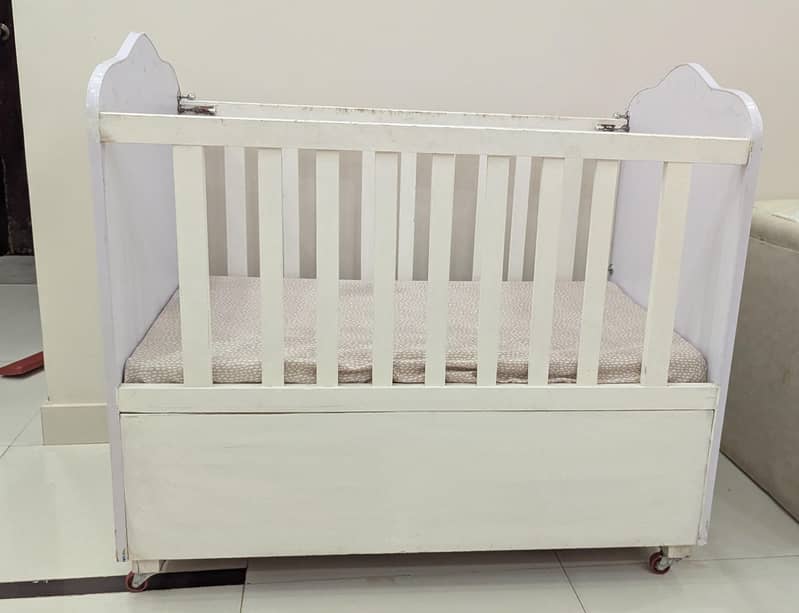 baby cot 2