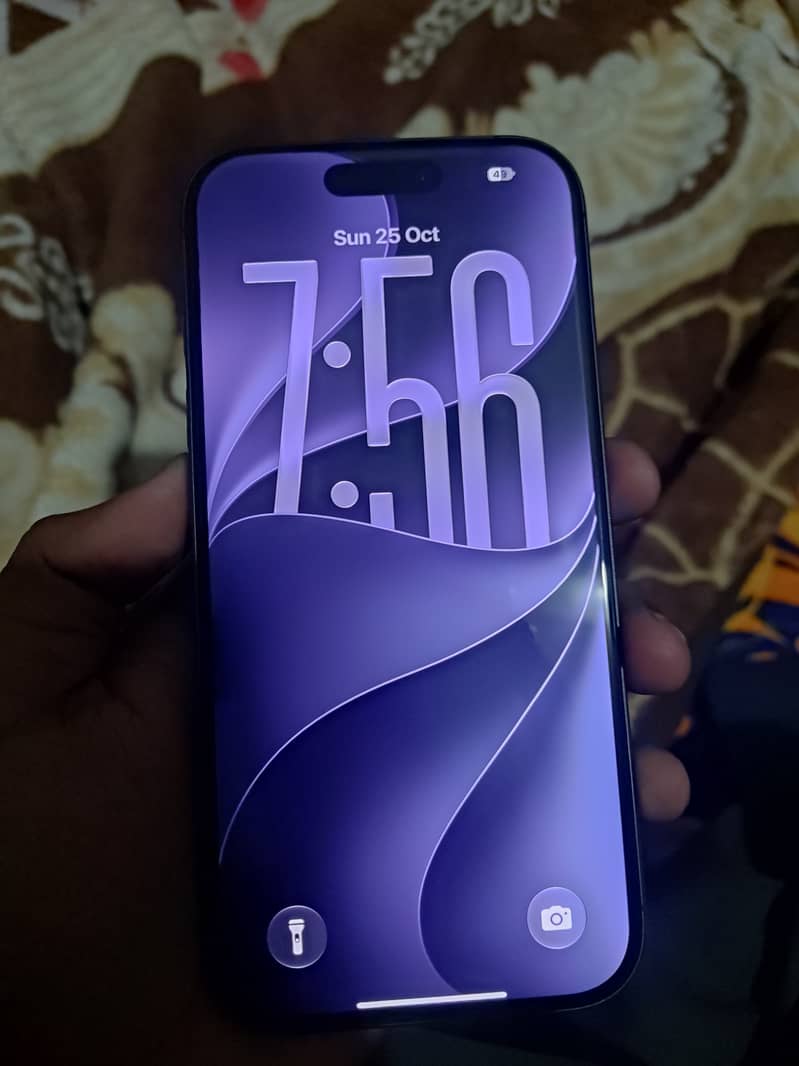 Apple iPhone 17 5