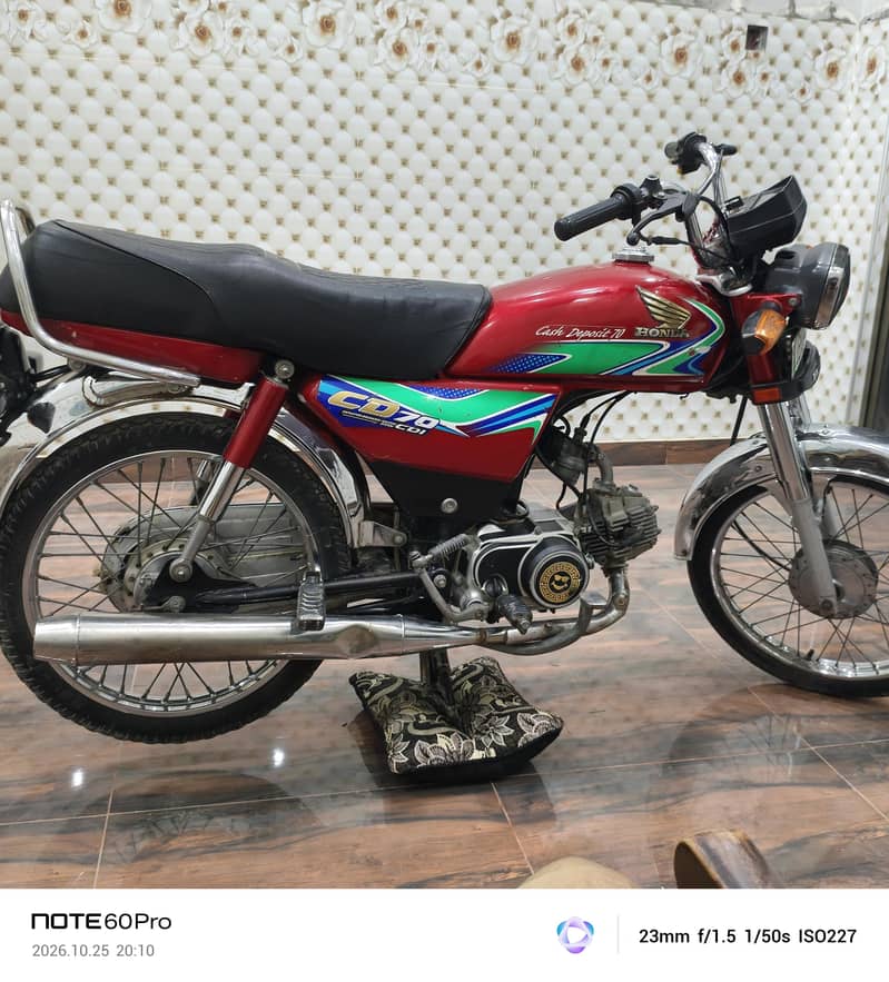 Honda CD70 0