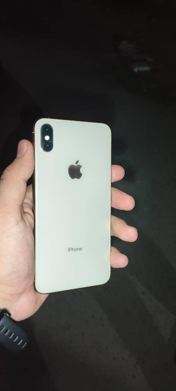 Apple iPhone XS Max 0
