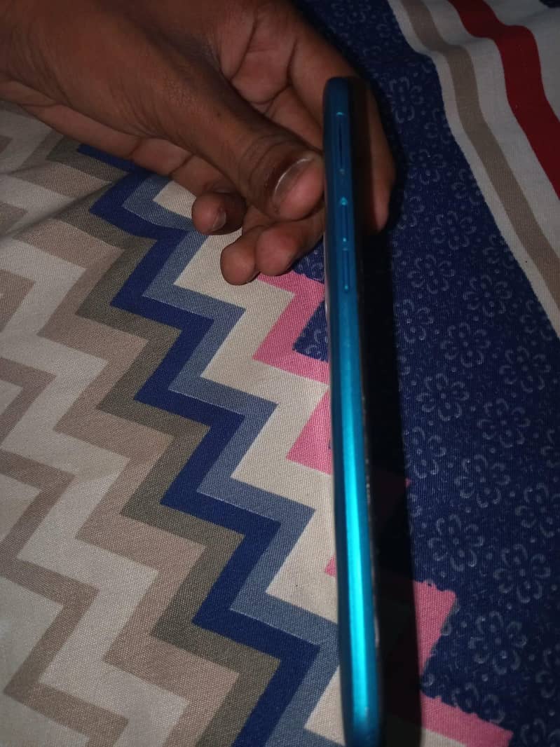 Realme 5i 1
