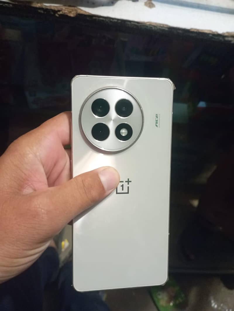 One Plus 13R 4