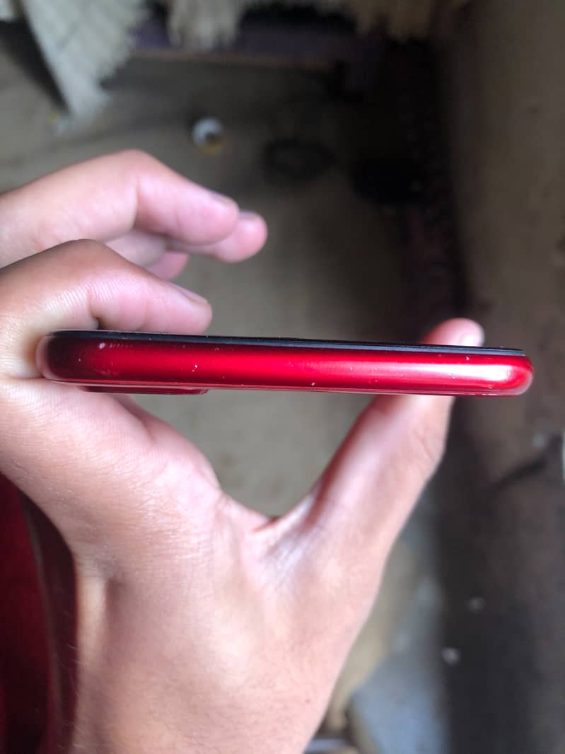 Apple iPhone 8 Plus 4