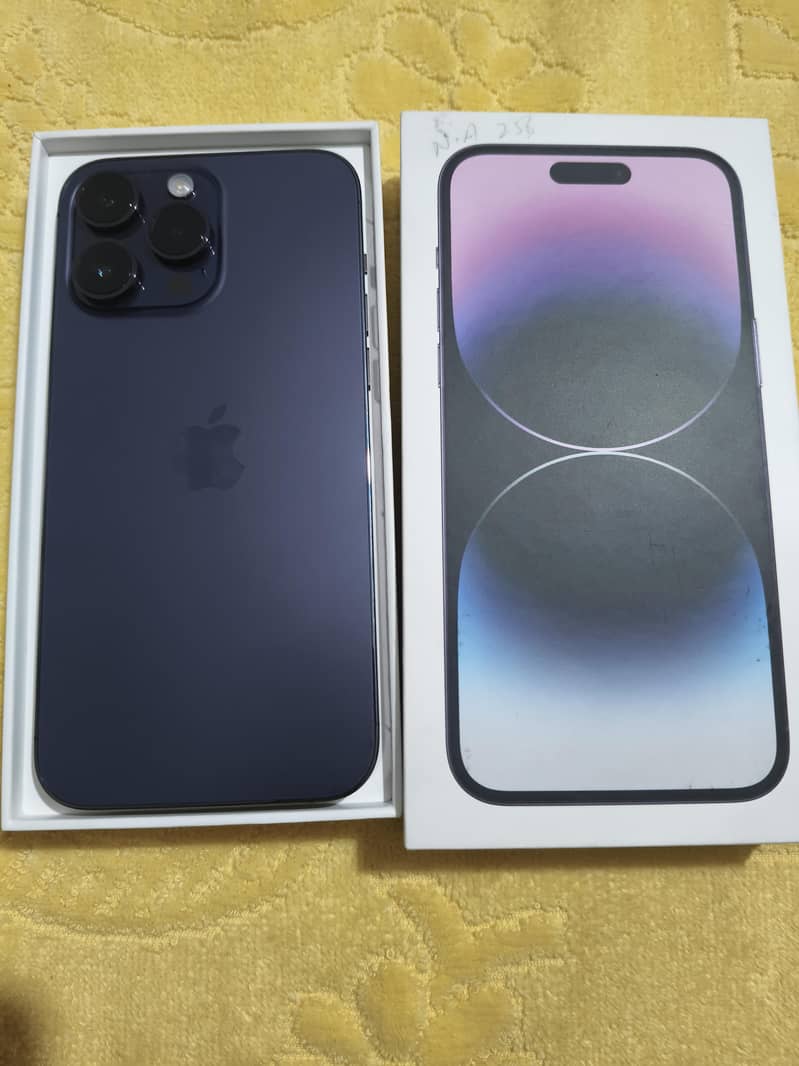 Apple iPhone 14 Pro Max 1