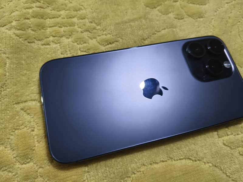 Apple iPhone 14 Pro Max 8